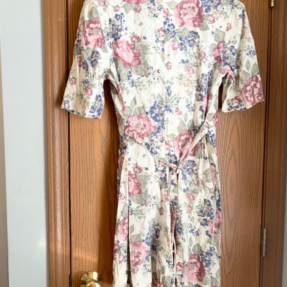 VINTAGE 80’s L.A. GAL FLORAL DOUBLE BREASTED SKORTS SIZE 13/14 WITH SMALL TEAR - Picture 2 of 8